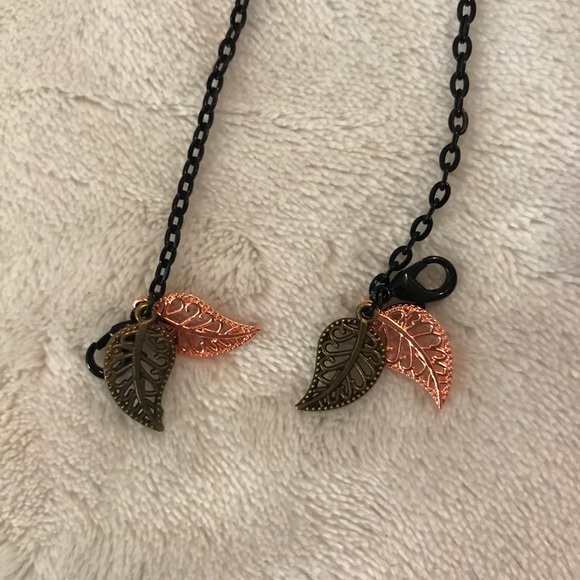 Fall Mask Chain - Picture 3 of 3